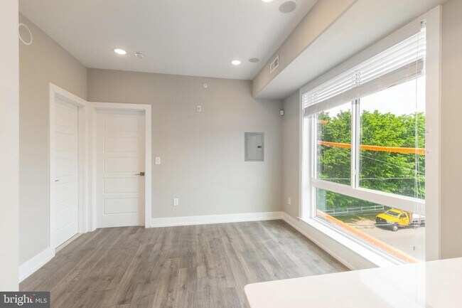 Foto del edificio - 920 W Susquehanna Ave