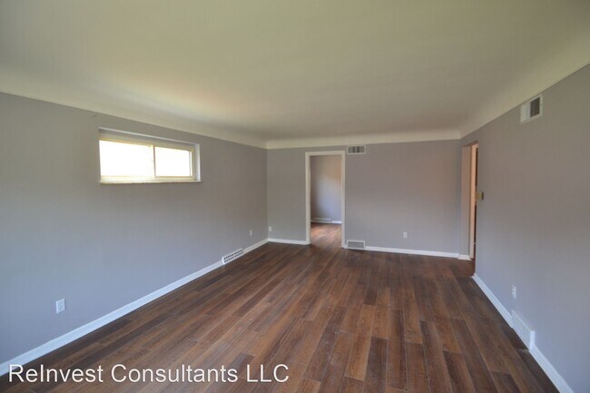 Building Photo - 4789 Clevesdale Dr