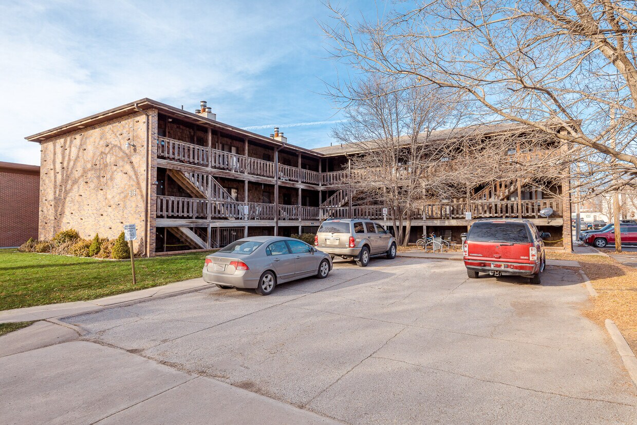 Primary Photo - 816 G St