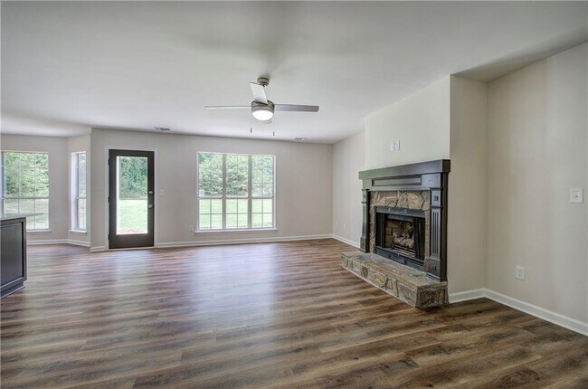 Foto del edificio - 4100 Chanticleer Dr NW