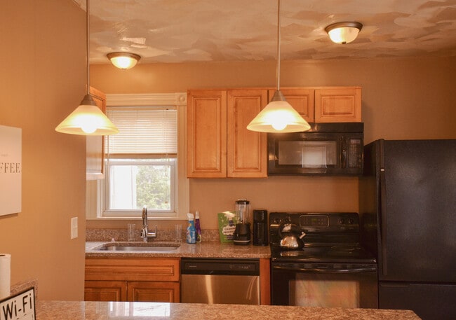 Building Photo - 148 Ohio Ave