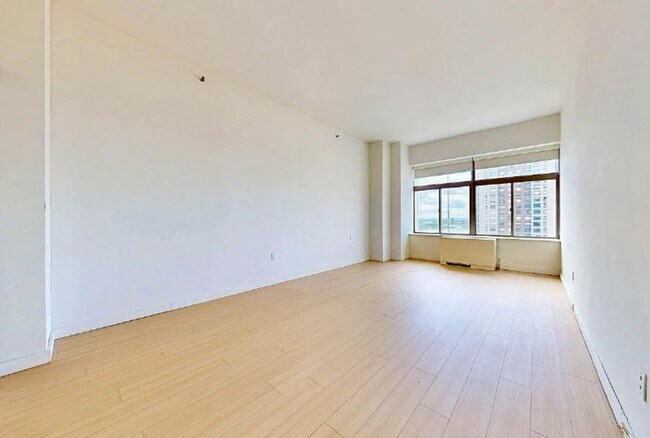 Photo - Washington Street Apartment