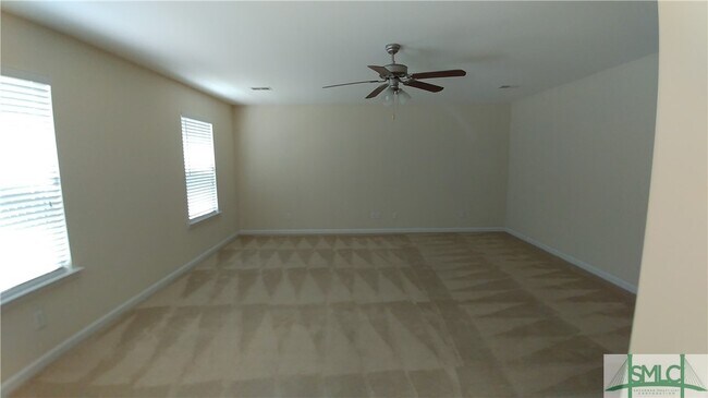 Building Photo - 133 Spring Lakes Dr