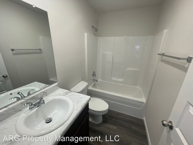 Foto del edificio - 3 br, 2 bath House - 1754 Loveland Street