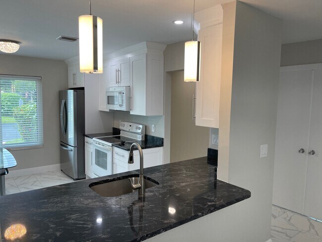 5_Kitchen - 14777 Wildflower Ln