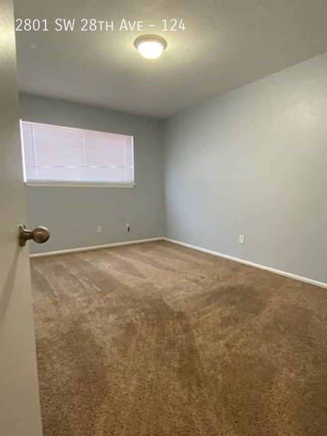 Building Photo - 2801 SW 28th Ave