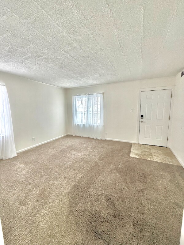 Foto del edificio - 18288 Deering St