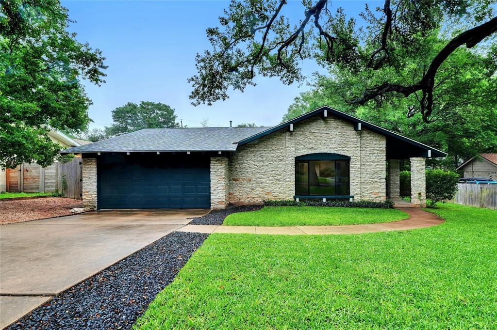 Primary Photo - 4007 Vineland Dr