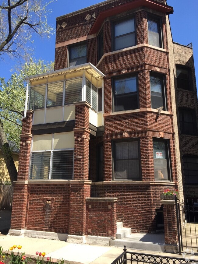 Building Photo - 3253 N Kenmore Ave