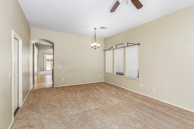Building Photo - 12533 E Red Canyon Pl