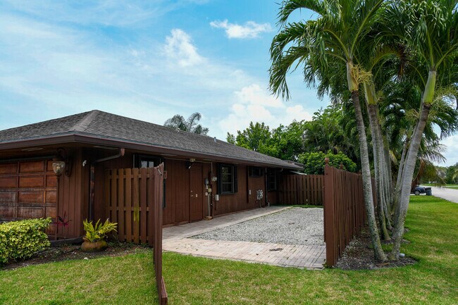 Foto del edificio - 4160 Cedar Ave