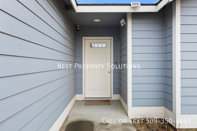 Building Photo - 935 E Mt. Adams St