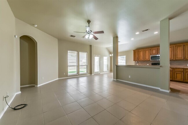 Foto del edificio - 15838 Mossy Shores Ct