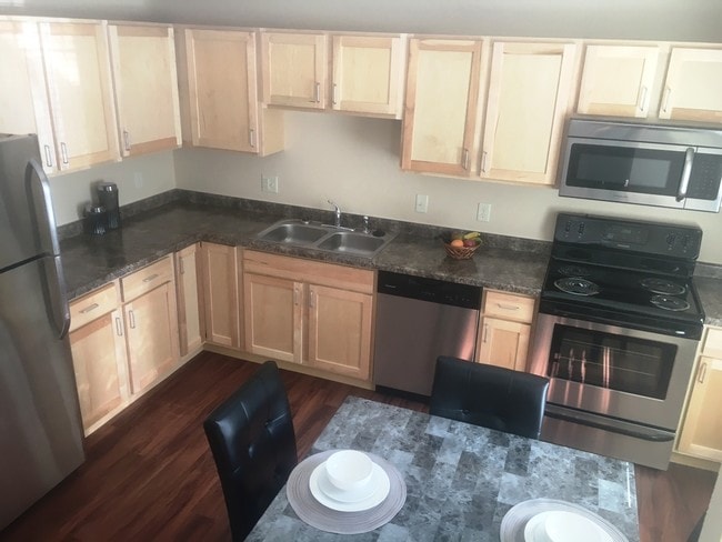 Building Photo - The Landing Apartments