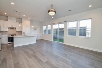 Building Photo - 9577 Neuens Rd