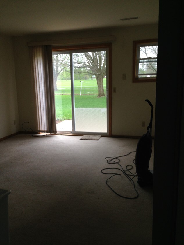 155 Walnut St Unit 2, Oregon, WI 53575 Apartments in Oregon, WI