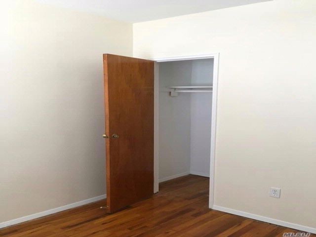 Foto del edificio - 2560 Cropsey Ave