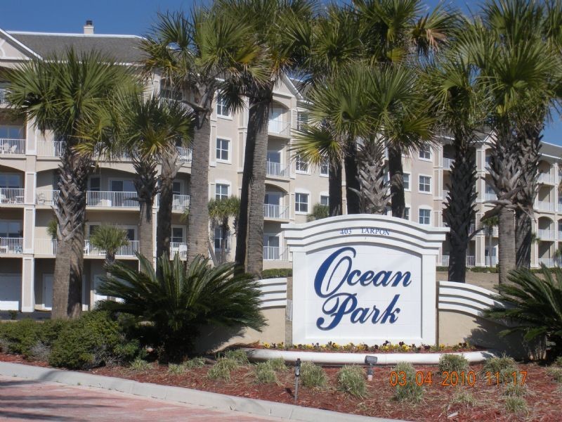 Primary Photo - Ocean View!