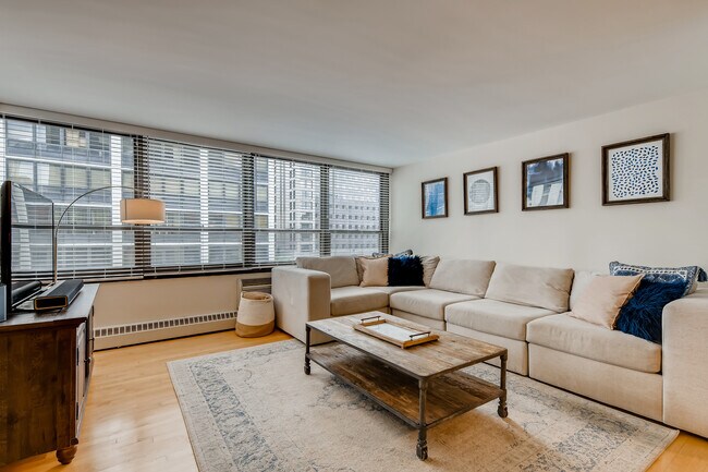 Foto del edificio - 33 E Cedar St