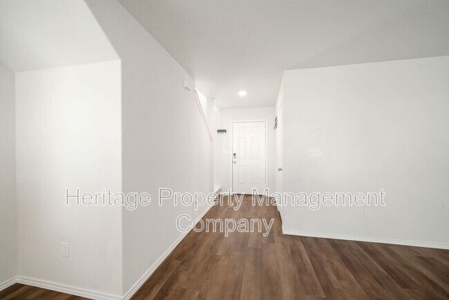 Building Photo - 13721 Crossbow Rdg