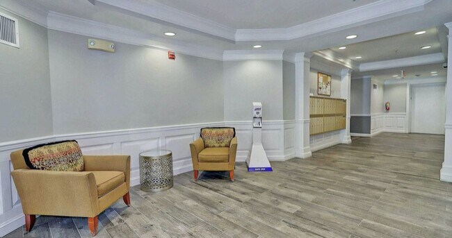 Foto del edificio - 8183 Carnegie Hall Ct