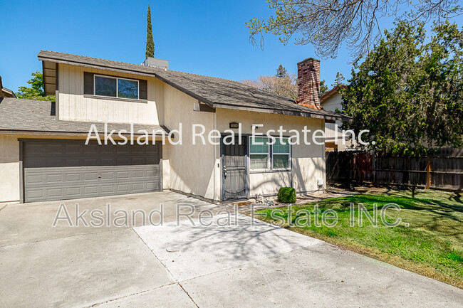 Building Photo - 1301 Sylvan Meadows Dr