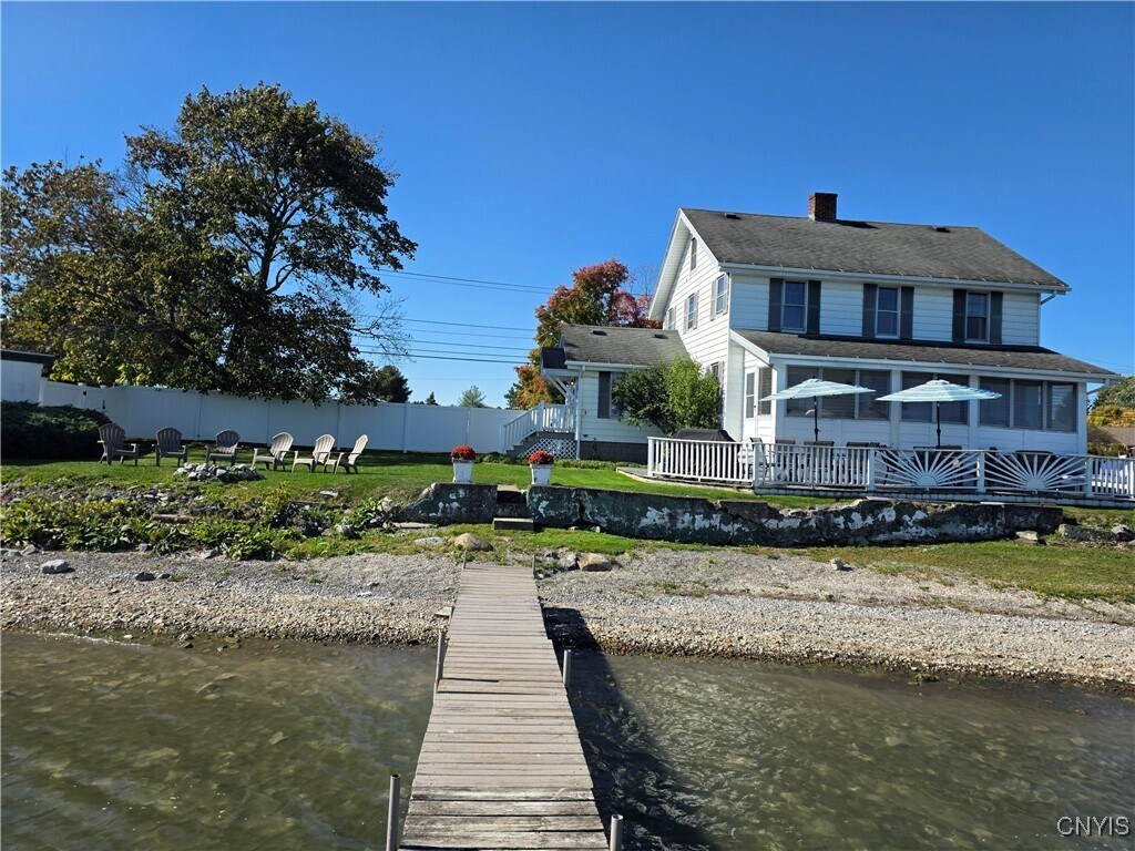 Foto principal - 5358 W Lake Rd