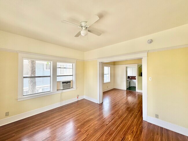 Foto del edificio - 1032 Albany St