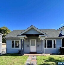 Building Photo - 12 Farview Terrace