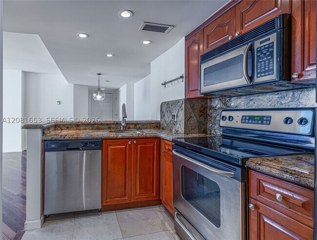 Foto del edificio - 770 Claughton Island Dr