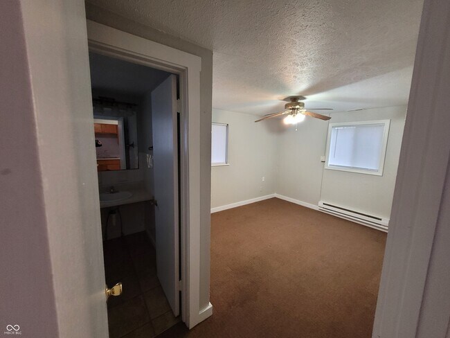 Building Photo - 315 N Lehr Dr