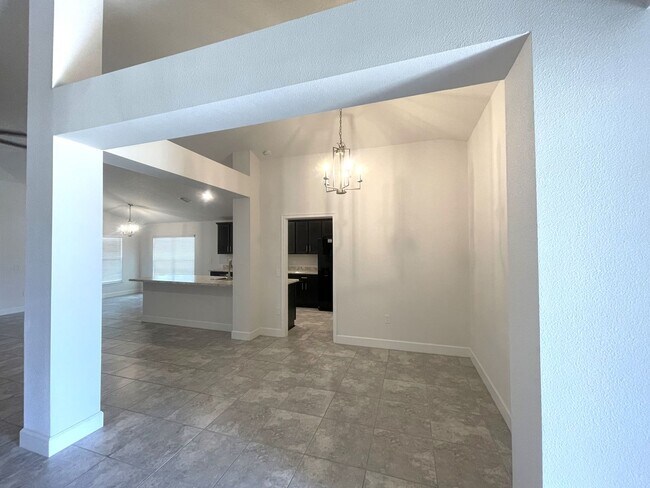Building Photo - 11819 Sutter Gate Loop