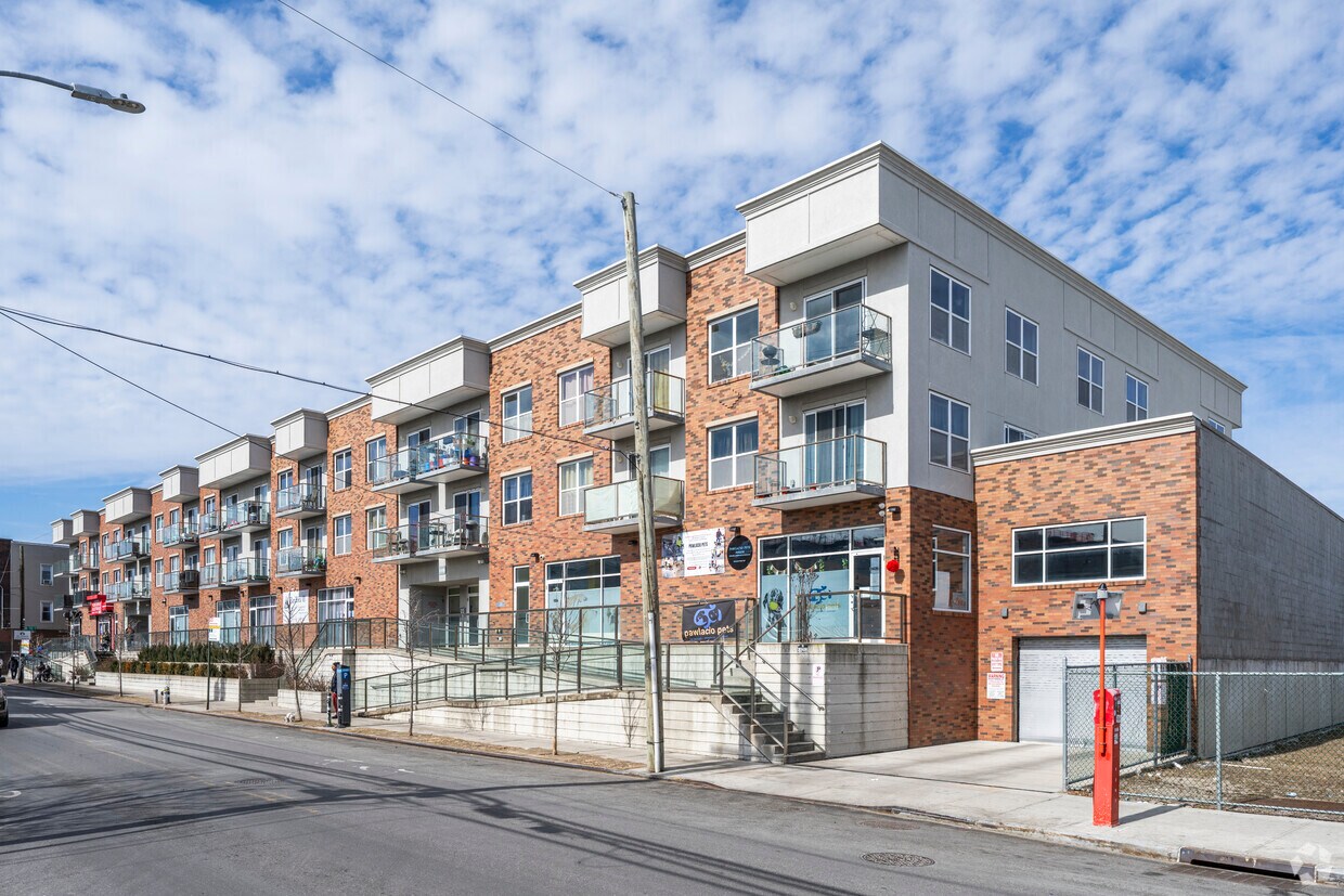 11406-11430 Rockaway Beach Blvd - The Residences at the Gemini