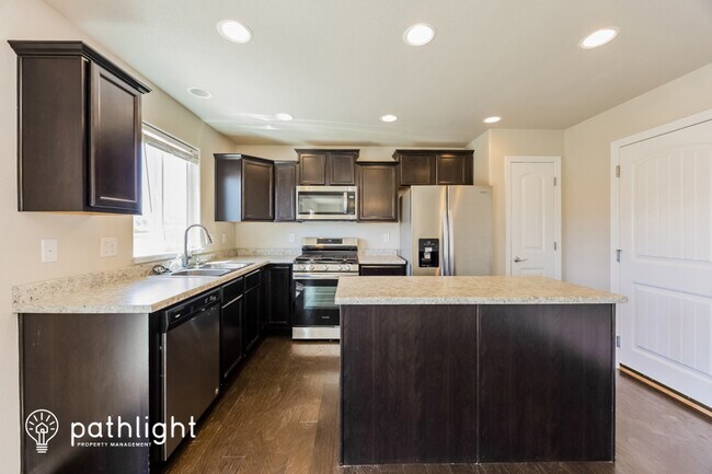 Building Photo - 9972 Emerald Vista Drive
