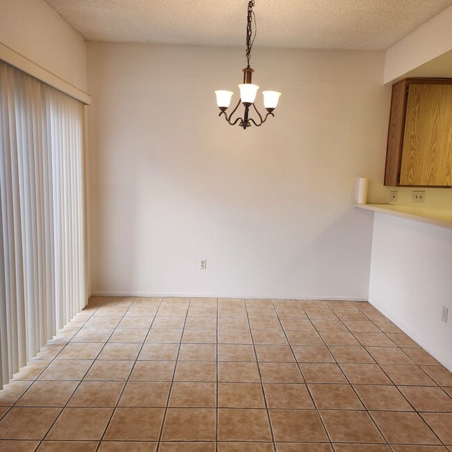 Foto del edificio - West End Ventura 3 bedroom townhome