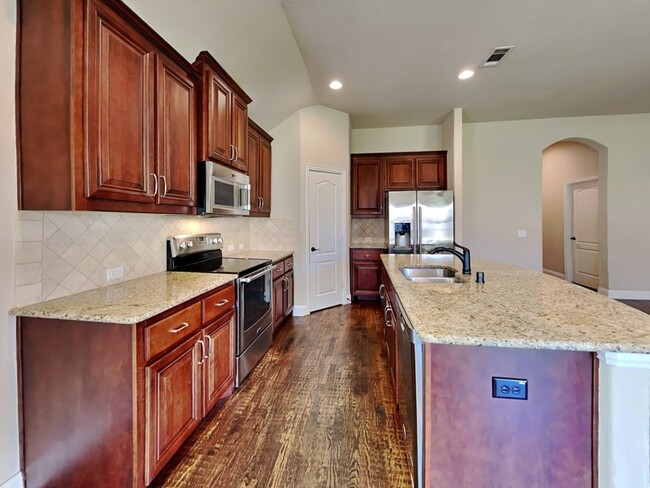 Building Photo - 3403 Cedar Ln