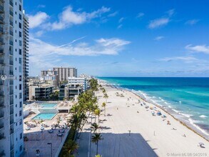 Building Photo - 2101 S Ocean Dr