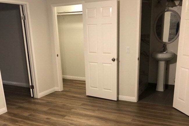 Master Bedroom - 709 S Kingsley Dr