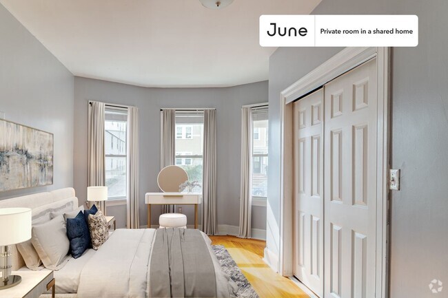 Building Photo - Private bedroom in 3 bed/1.5 bath Home