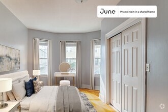 Building Photo - Private bedroom in 3 bed/1.5 bath Home
