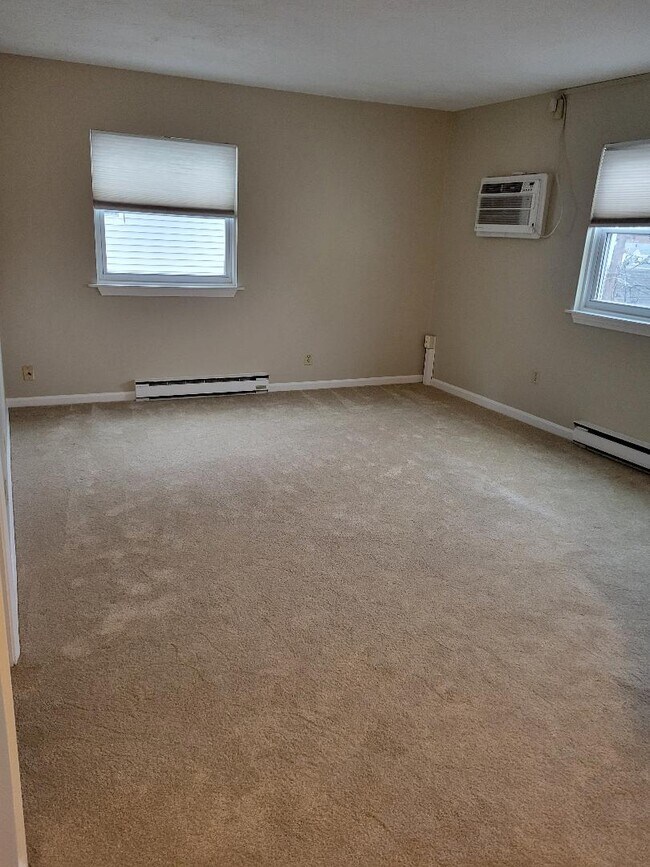 34 Central St Unit 9, Ipswich, MA 01938 34 Central St Ipswich, MA