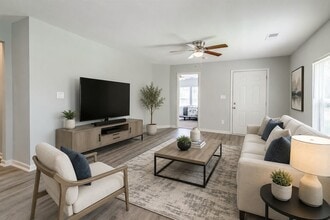 Building Photo - 1203 E King St