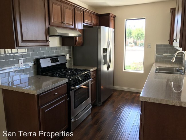2 Br 2 Bath House 10805 Camino Ruiz 47 House For Rent In San