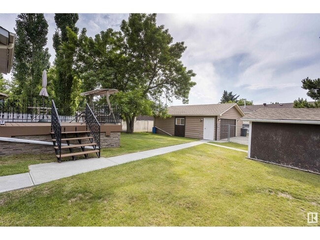Building Photo - 48 Greystone Crescent
