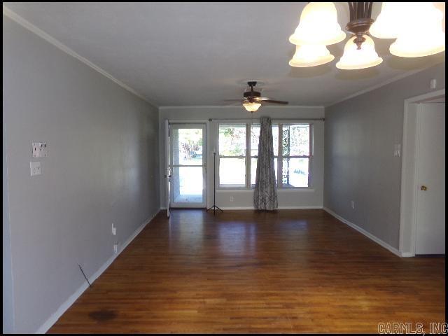 Building Photo - 511 Nevada Dr