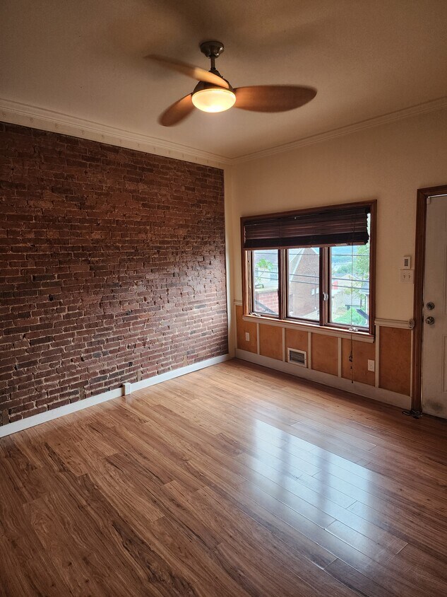 Primary Photo - 1851 Morningside Ave