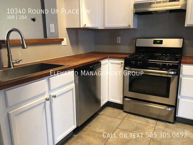 Building Photo - 10340 Round Up Pl SW