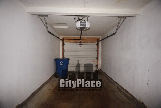 Foto del edificio - 6623 Fairway Ave. Indpls, IN 46250