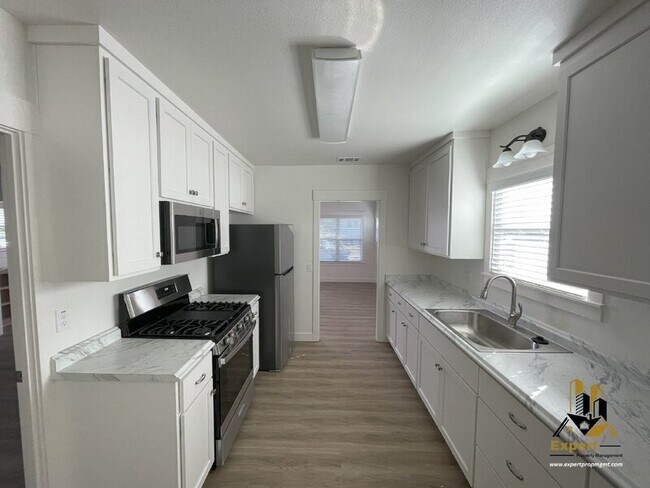 Foto del edificio - 617 Forbes Ave