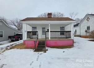 Building Photo - 42 N Cedar St